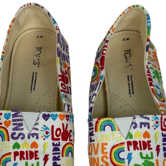 Toms Alpargata Unity Love Wins Pride Rainbow Canvas Shoes Womens SZ 7 Comfort - Picture 13 of 13